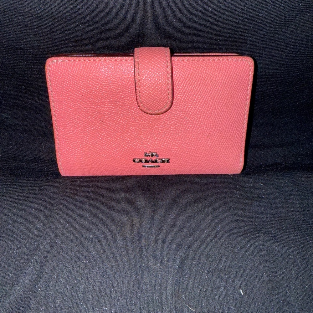 Coach Coral Leather Satchel and Matching Wallet - Picture 9 of 16